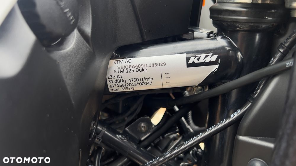 KTM Duke 125 - 17