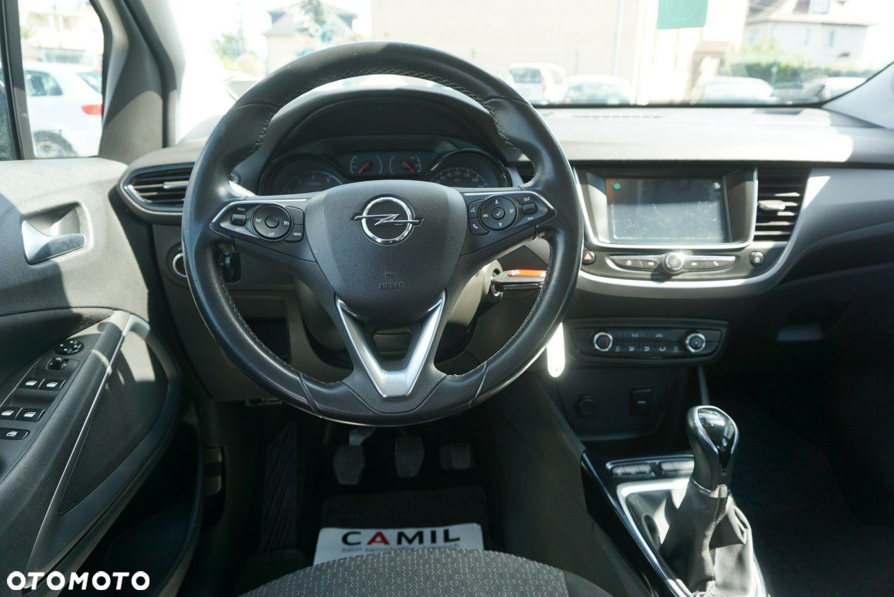 Opel Crossland X - 13