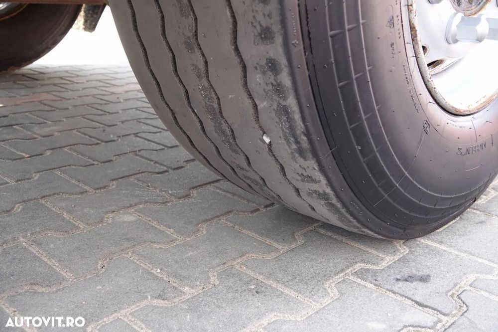 Schmitz Cargobull REMORCA FRIGORIFERĂ / CARIER SUPRA 1250 MT / BARĂ DE RIDICARE / SAF - 23