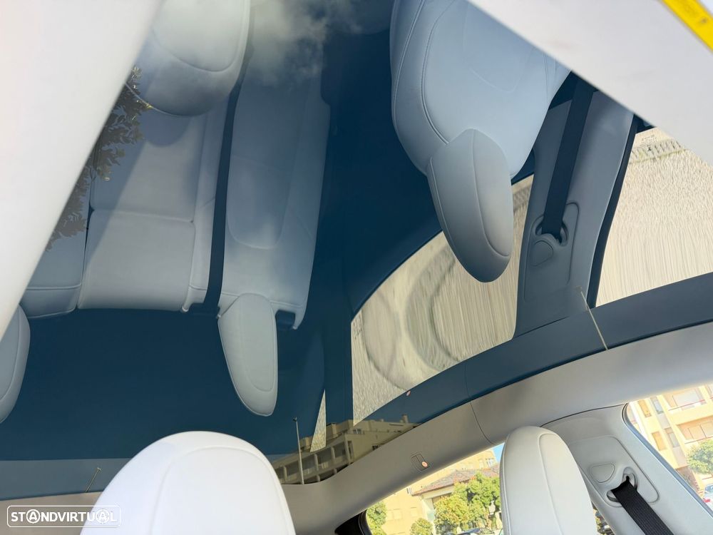 Tesla Model Y Long Range Tração Integral - 14
