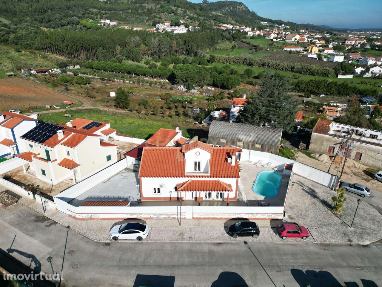 Moradia isolada T4 com piscina e churrasqueira - Cadaval - Grande imagem: 3/44