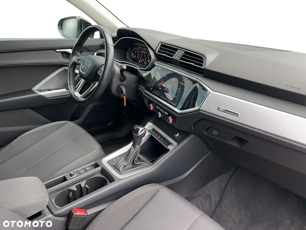 Audi Q3 Sportback - 17