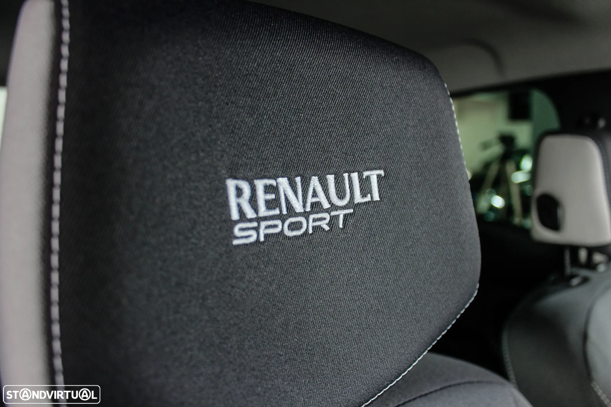 Renault Clio 2.0 16V RS - 17