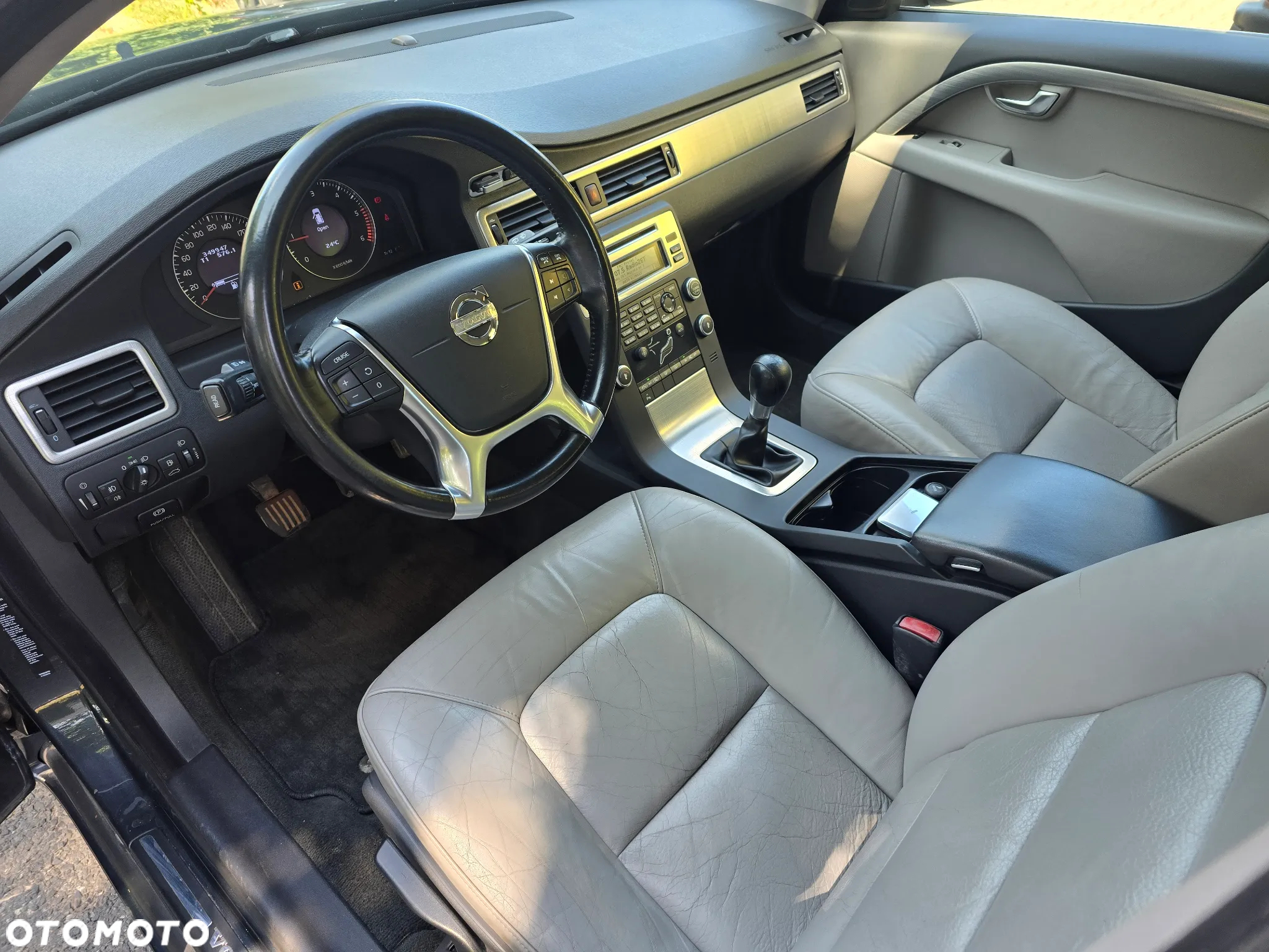 Volvo V70 2.0D Momentum - 24