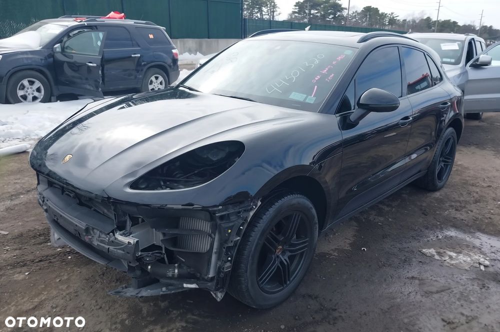 Porsche Macan - 3