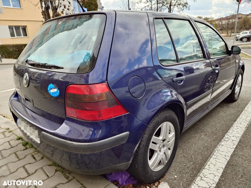 Volkswagen Golf 1.4 - 8