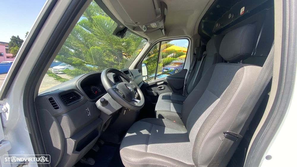 Renault Master III 2.3 dCi L2H2 3.5T - 25