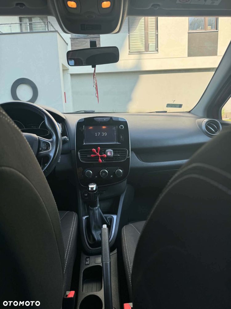 Renault Clio 1.2 16V Life - 6