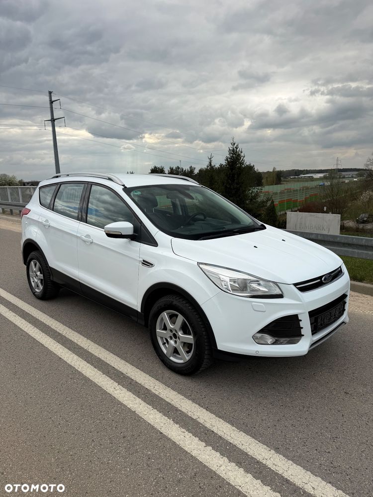 Ford Kuga 1.6 EcoBoost 2x4 Individual - 3