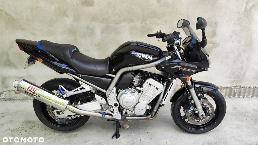 Yamaha FZS - 1