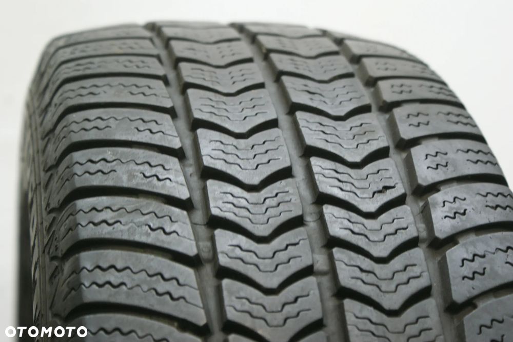 zimowe 215/65R16C SEMPERIT VAN-GRIP 2 , 6,8mm B3416 - 2