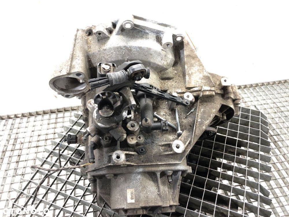 SKRZYNIA BIEGÓW  VW GOLF VIII (CD1) 2019 - 2022 1.5 TSI 96 kW [131 KM] benzyna 2019 - 2022 UPH - 4