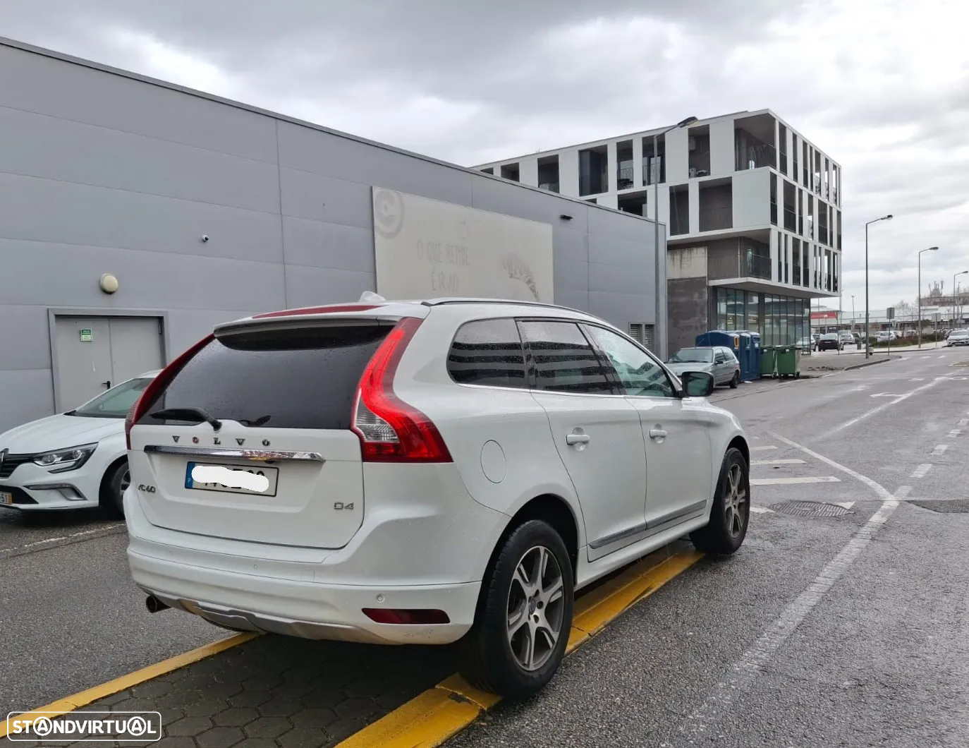 Volvo XC 60 2.0 D4 Summum Geartronic - 5