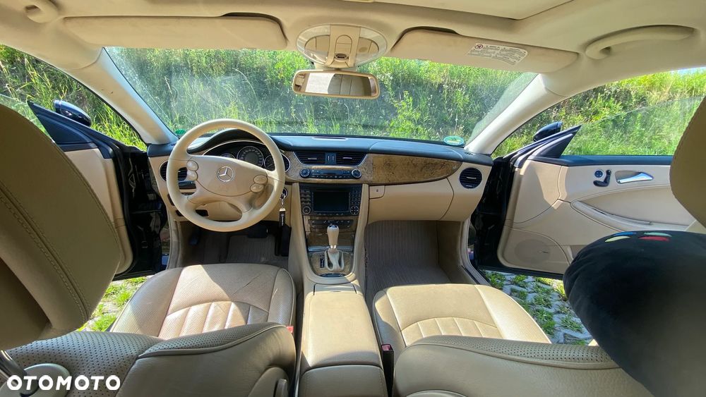 Mercedes-Benz CLS 350 CGI - 40