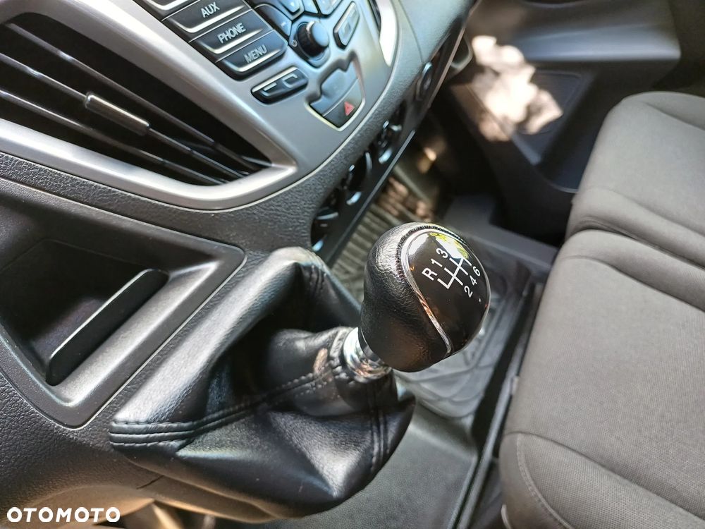 Ford Transit - 32