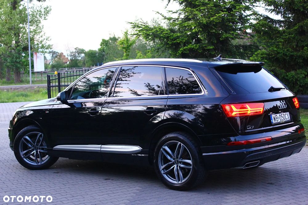 Audi Q7 - 4