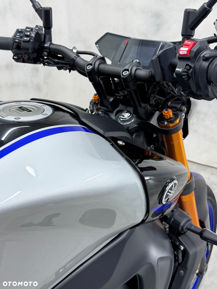 Yamaha MT - 22