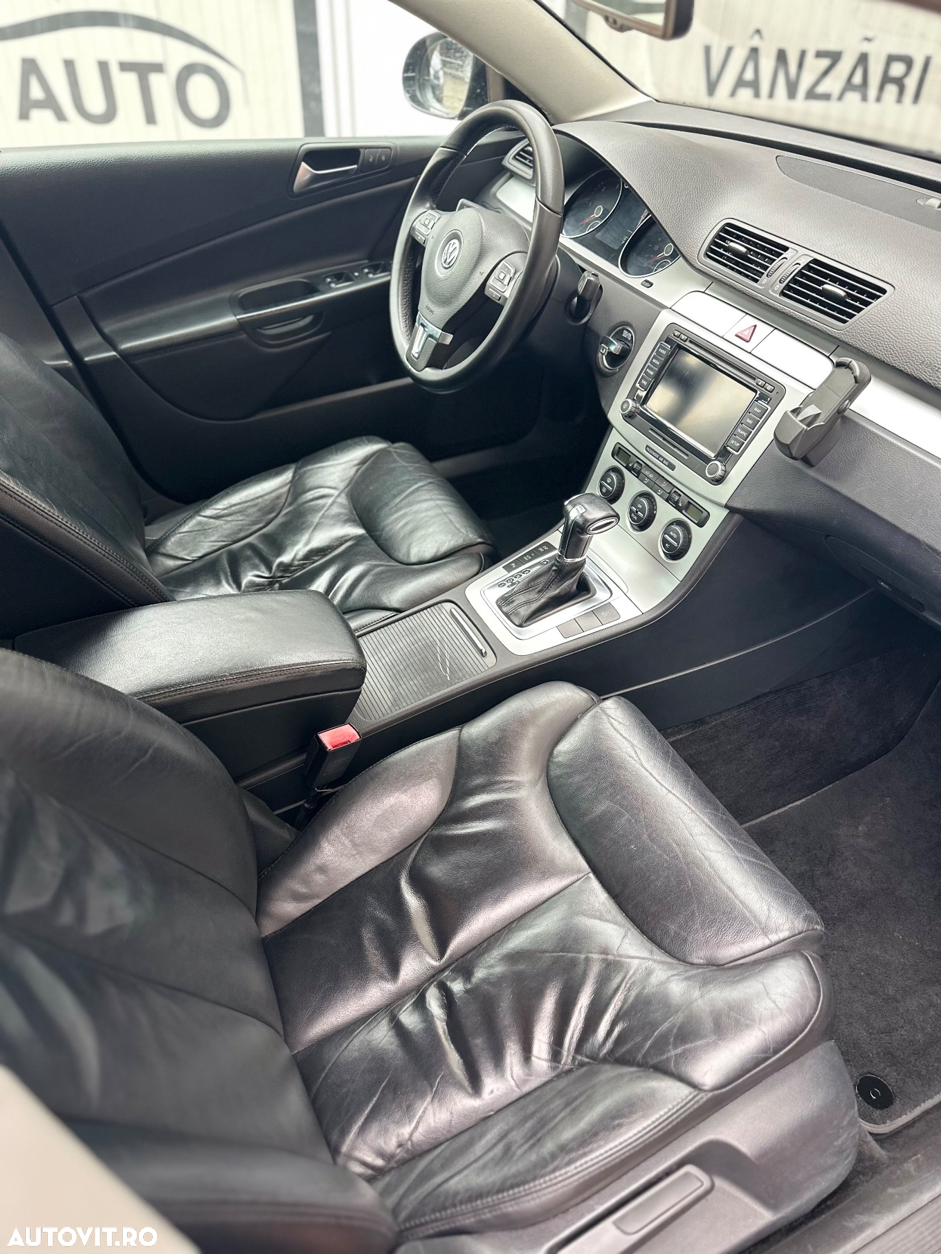 Volkswagen Passat Variant 2.0 Blue TDI DPF DSG Comfortline - 18