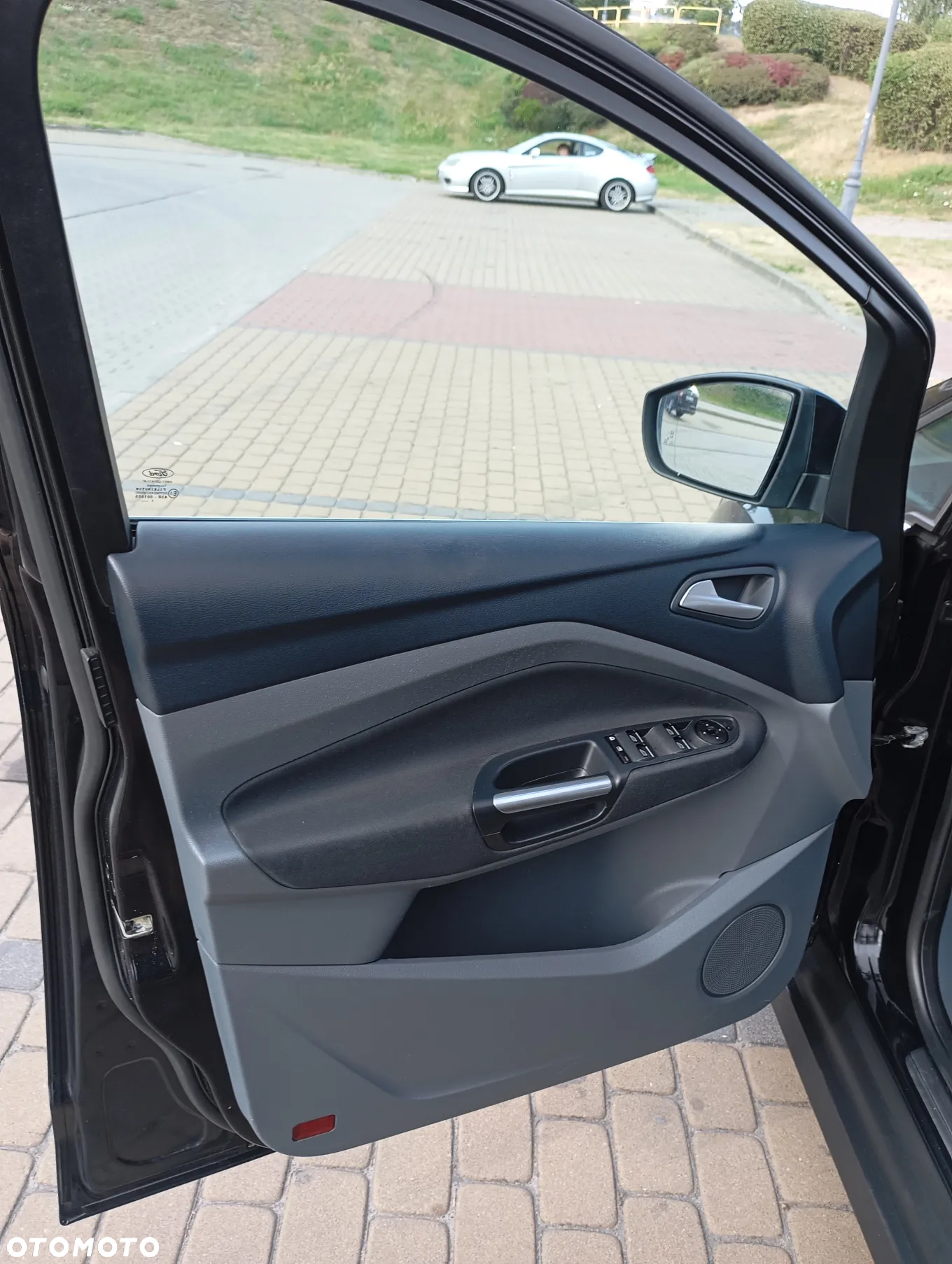 Ford Grand C-MAX 2.0 TDCi Titanium - 35