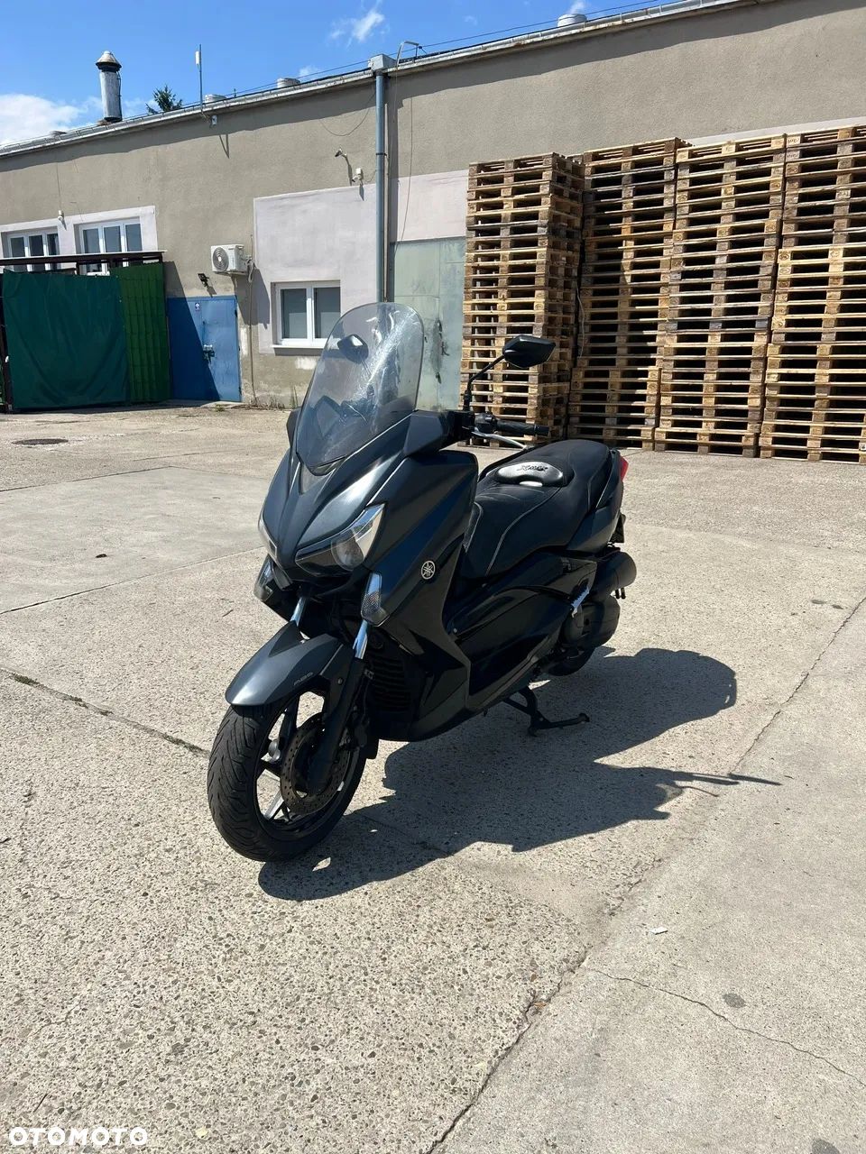 Yamaha X-max - 1