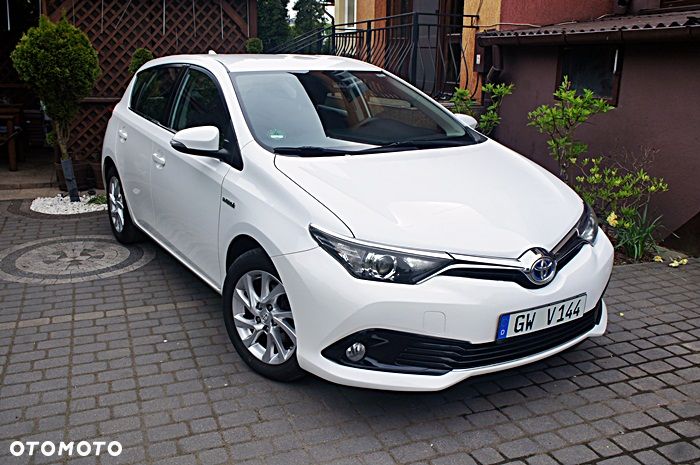 Toyota Auris 1.8 HSD Luna - 14