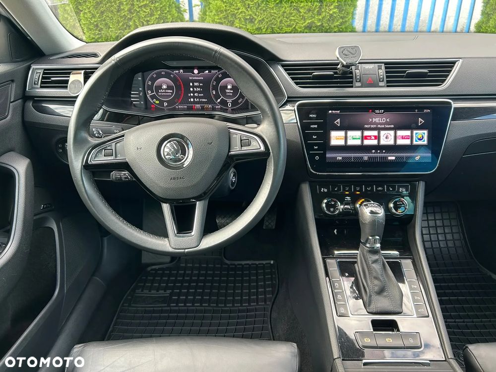 Skoda Superb 2.0 TDI L&K DSG - 29