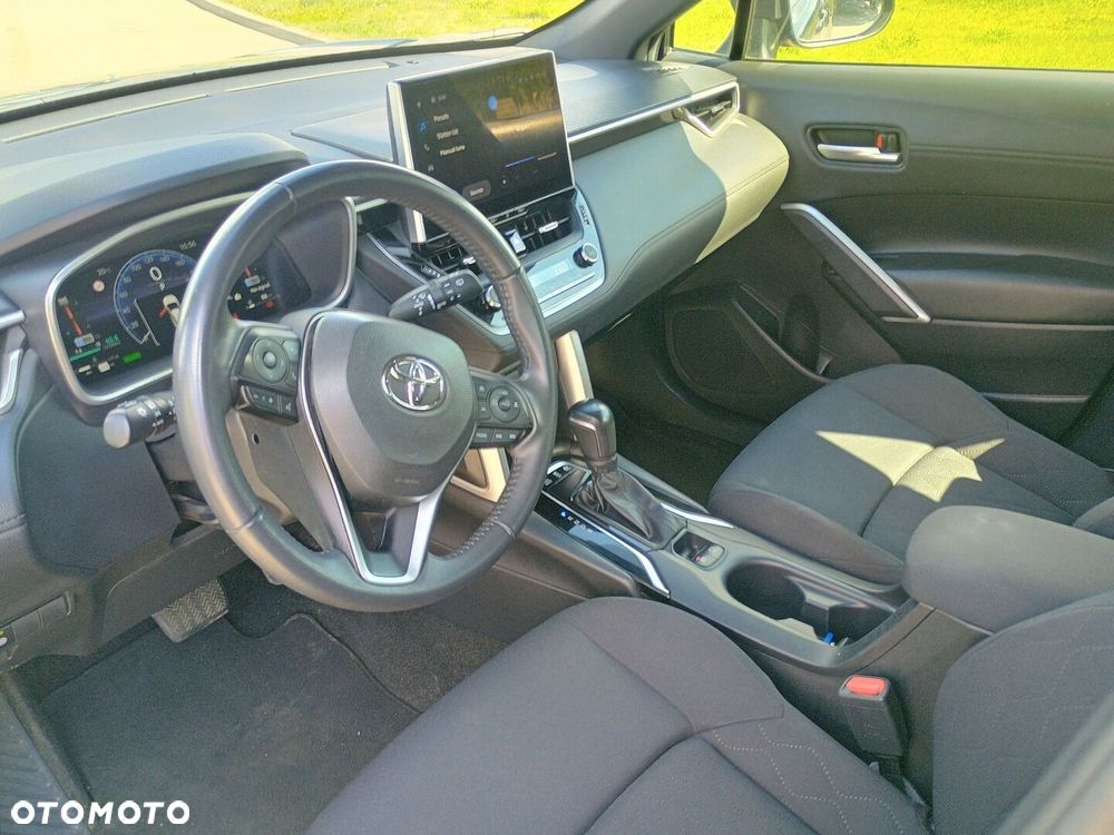 Toyota Corolla Cross - 15