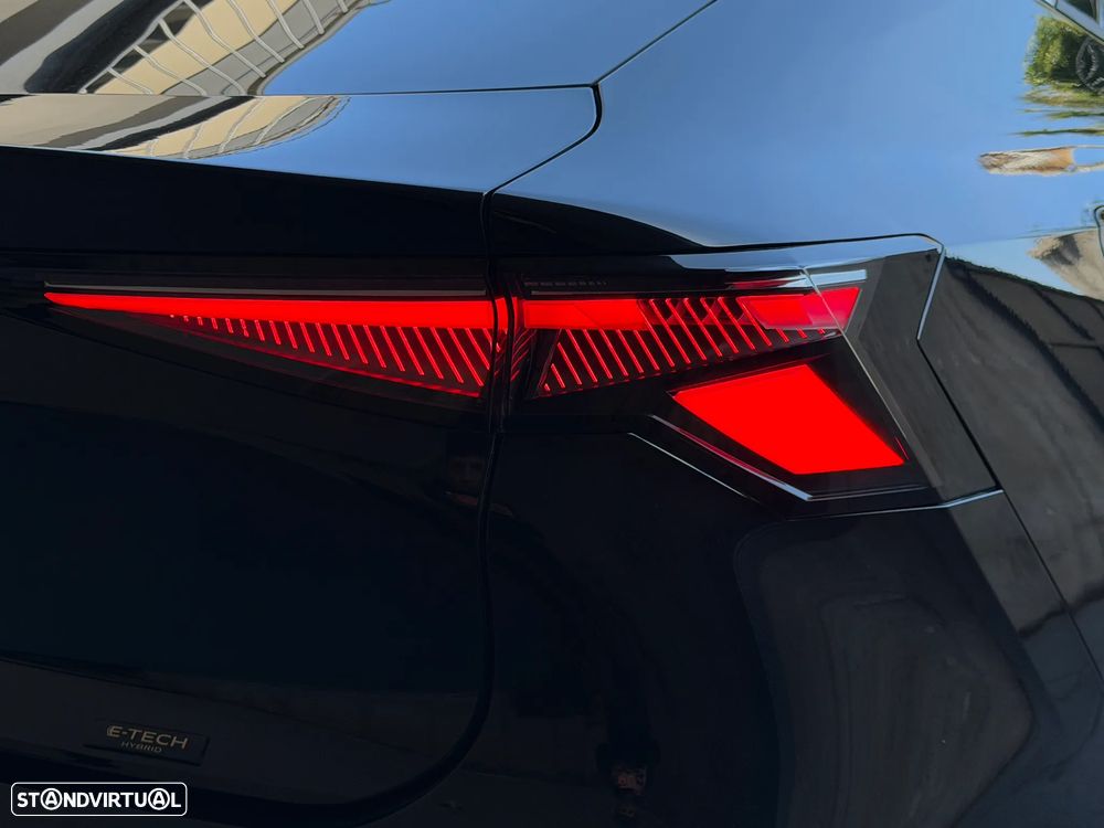 Renault Rafale 1.2 Full Hybrid E-Tech Techno - 11