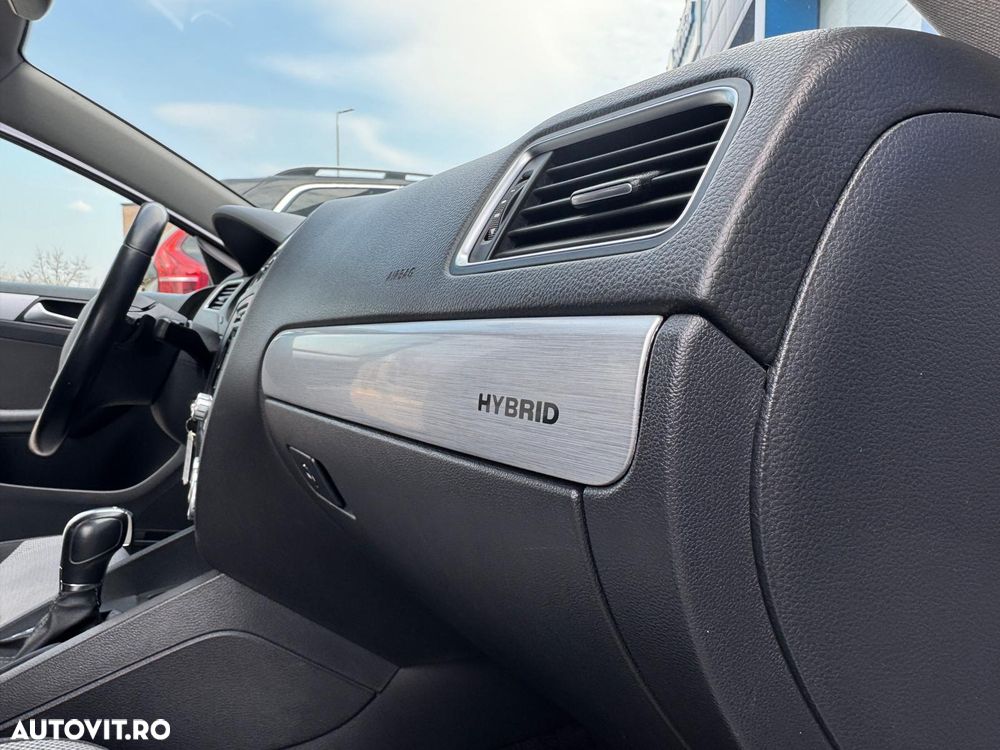 Volkswagen Jetta - 22