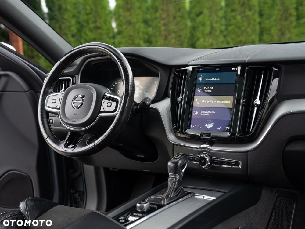 Volvo XC 60 D4 AWD Geartronic RDesign - 30