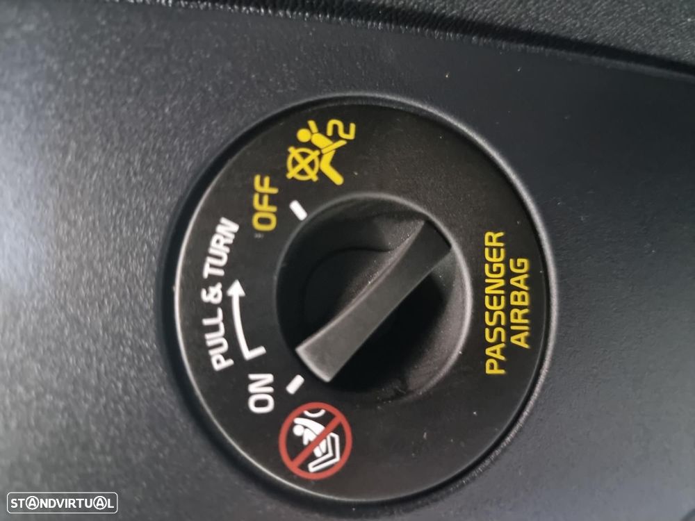 Volvo XC 40 2.0 D3 Momentum Plus Geartronic - 50