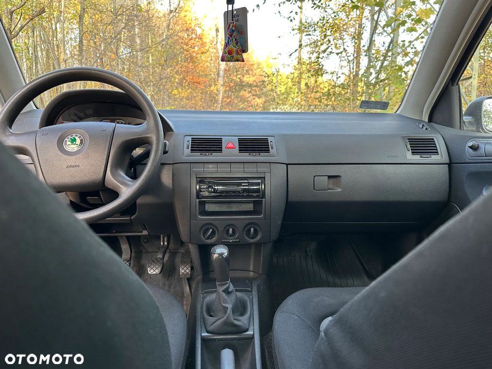 Skoda Fabia - 12