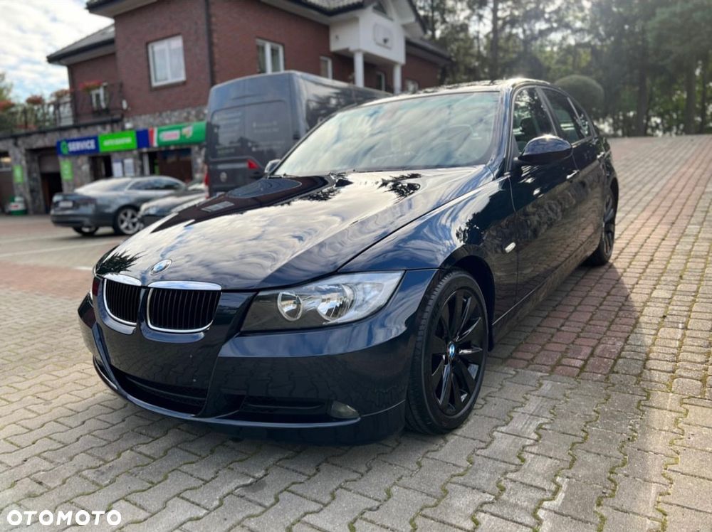BMW Seria 3 320i - 11