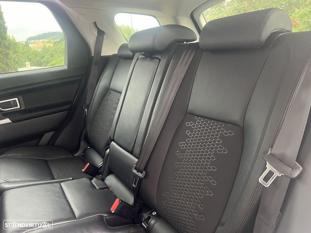 Land Rover Discovery Sport - 1