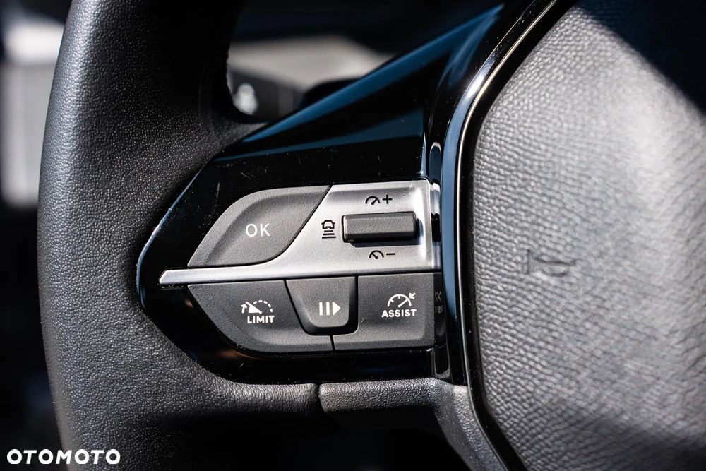 Peugeot 308 1.2 PureTech Allure S&S EAT8 - 20