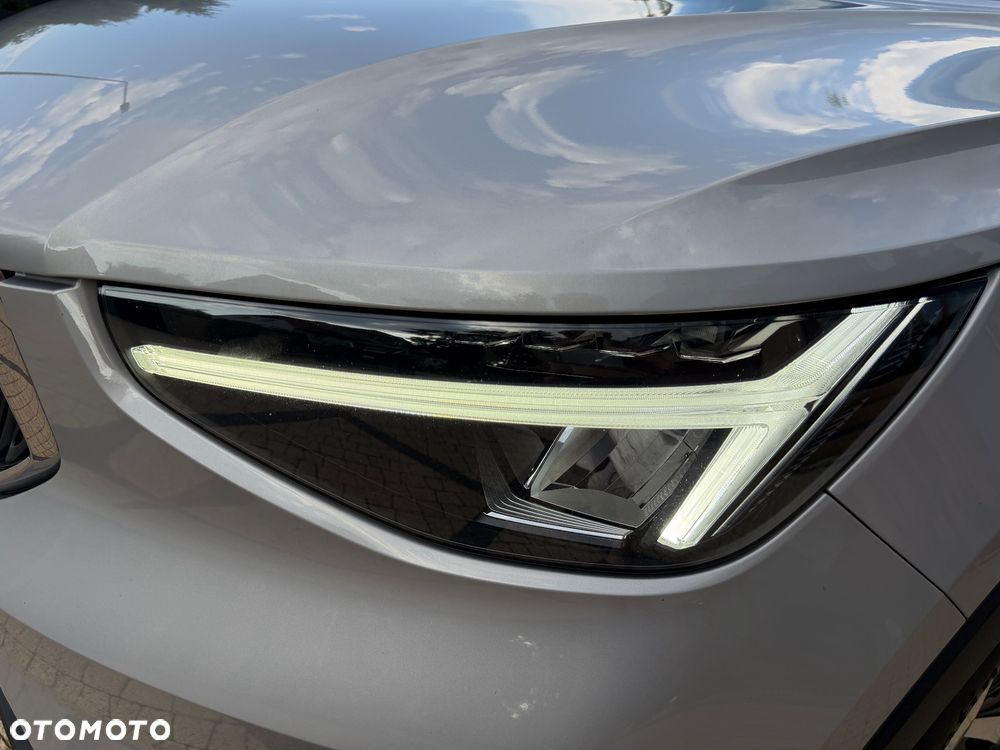 Volvo XC 40 B3 Plus Bright - 13