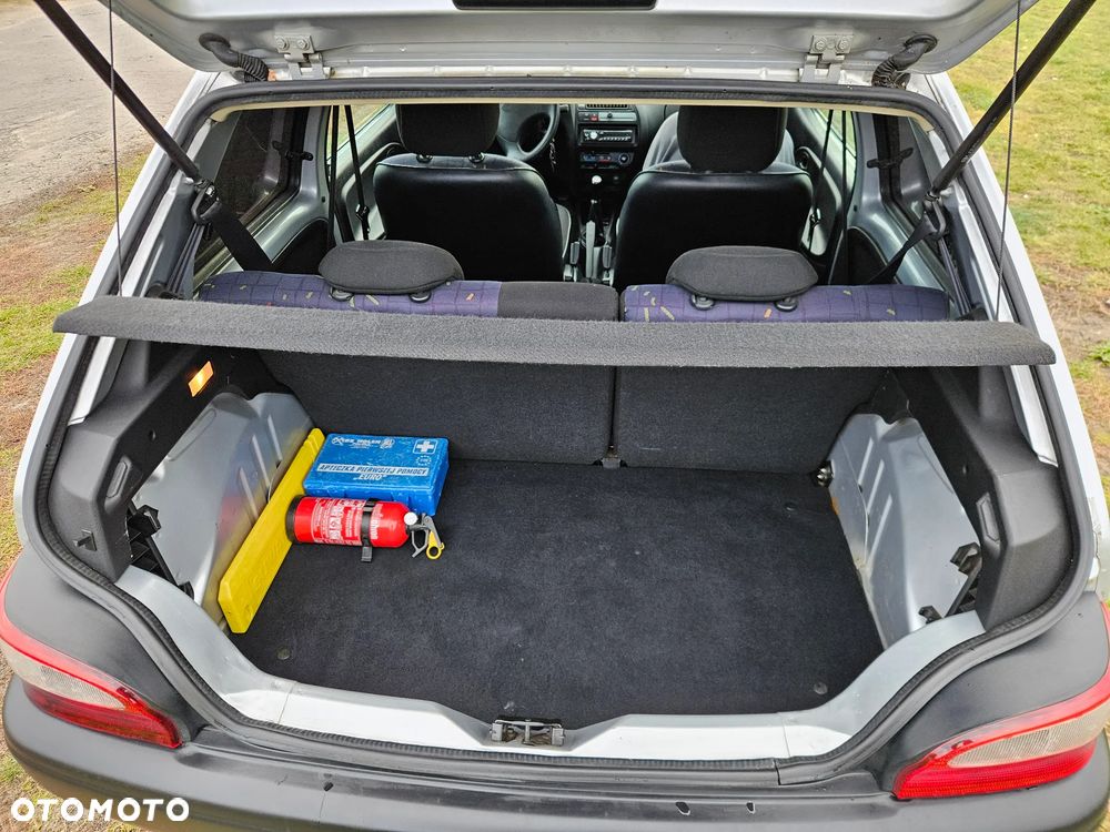 Citroën Saxo - 16