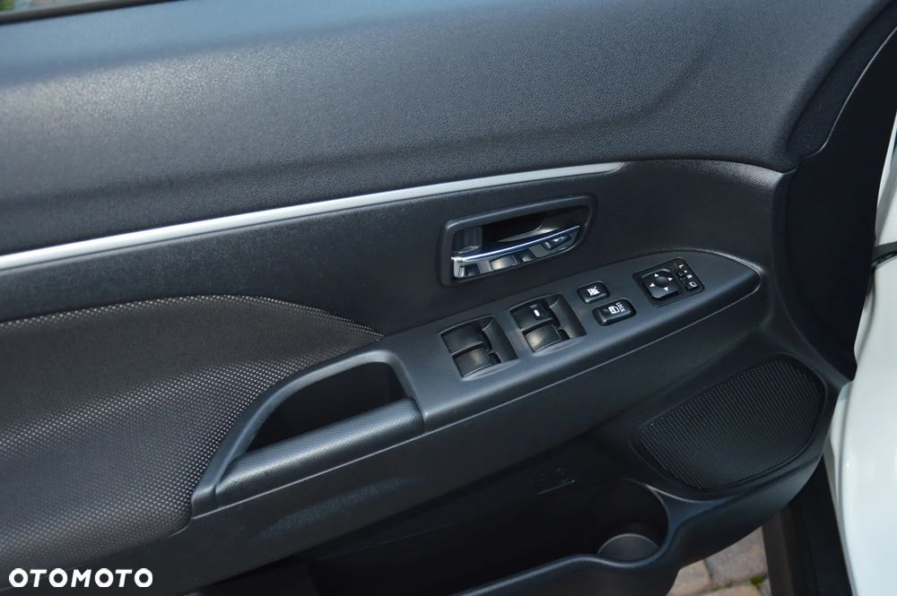 Mitsubishi ASX 1.8 DI-D 2WD Edition II - 28