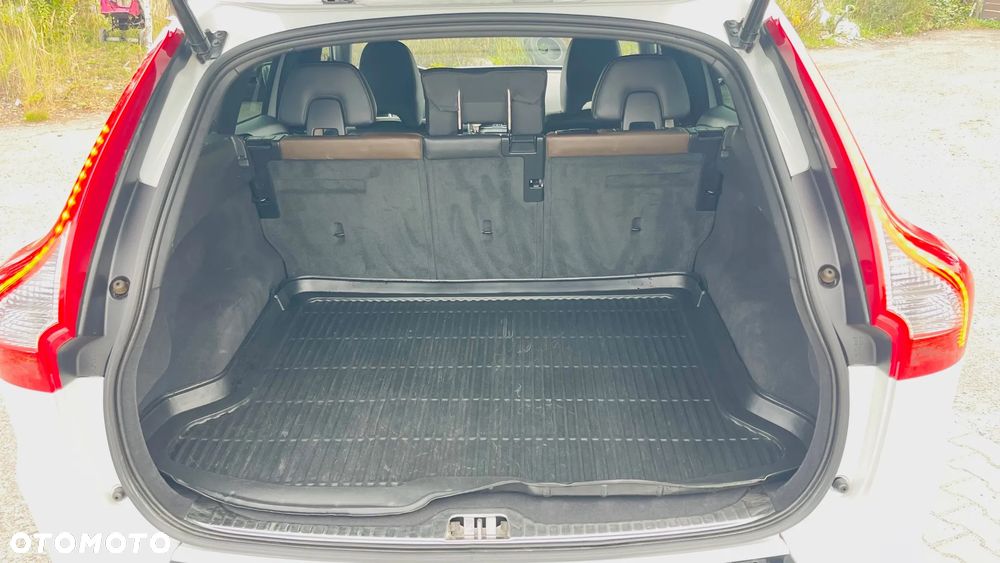 Volvo XC 60 D4 AWD Summum - 16