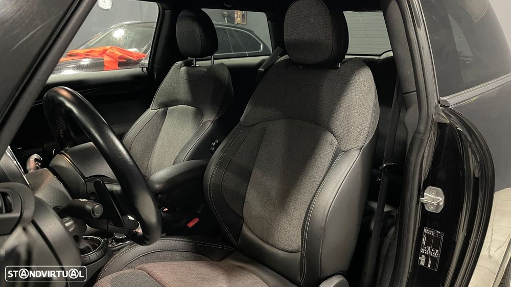 MINI 3 Portas Cooper SD Auto - 17