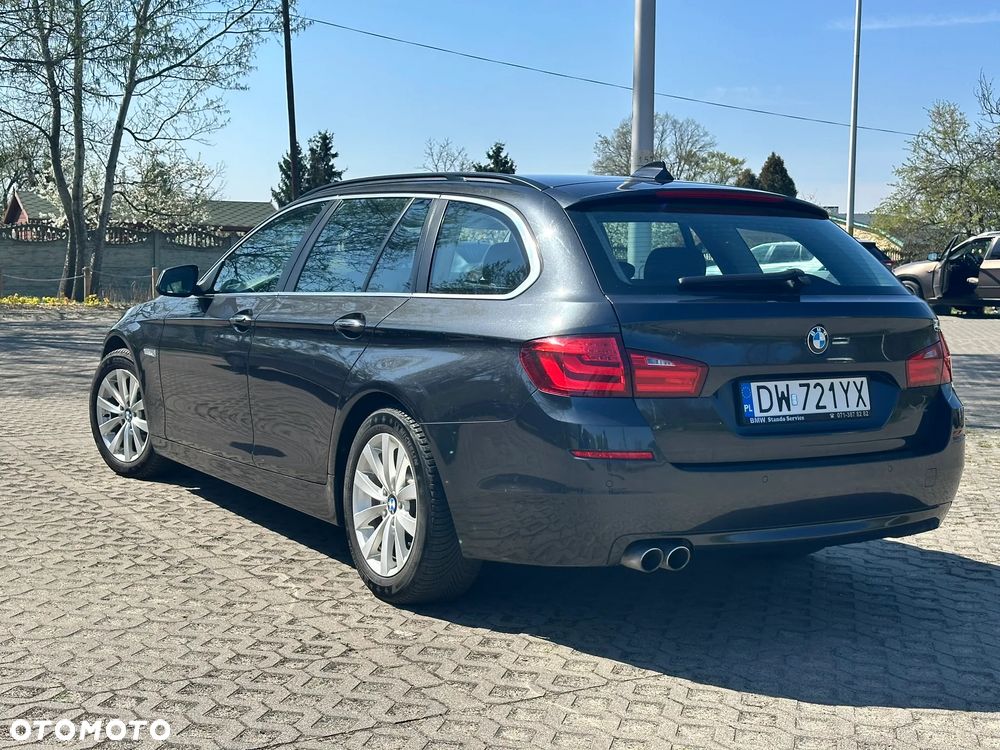 BMW Seria 5 525d Sport-Aut - 7