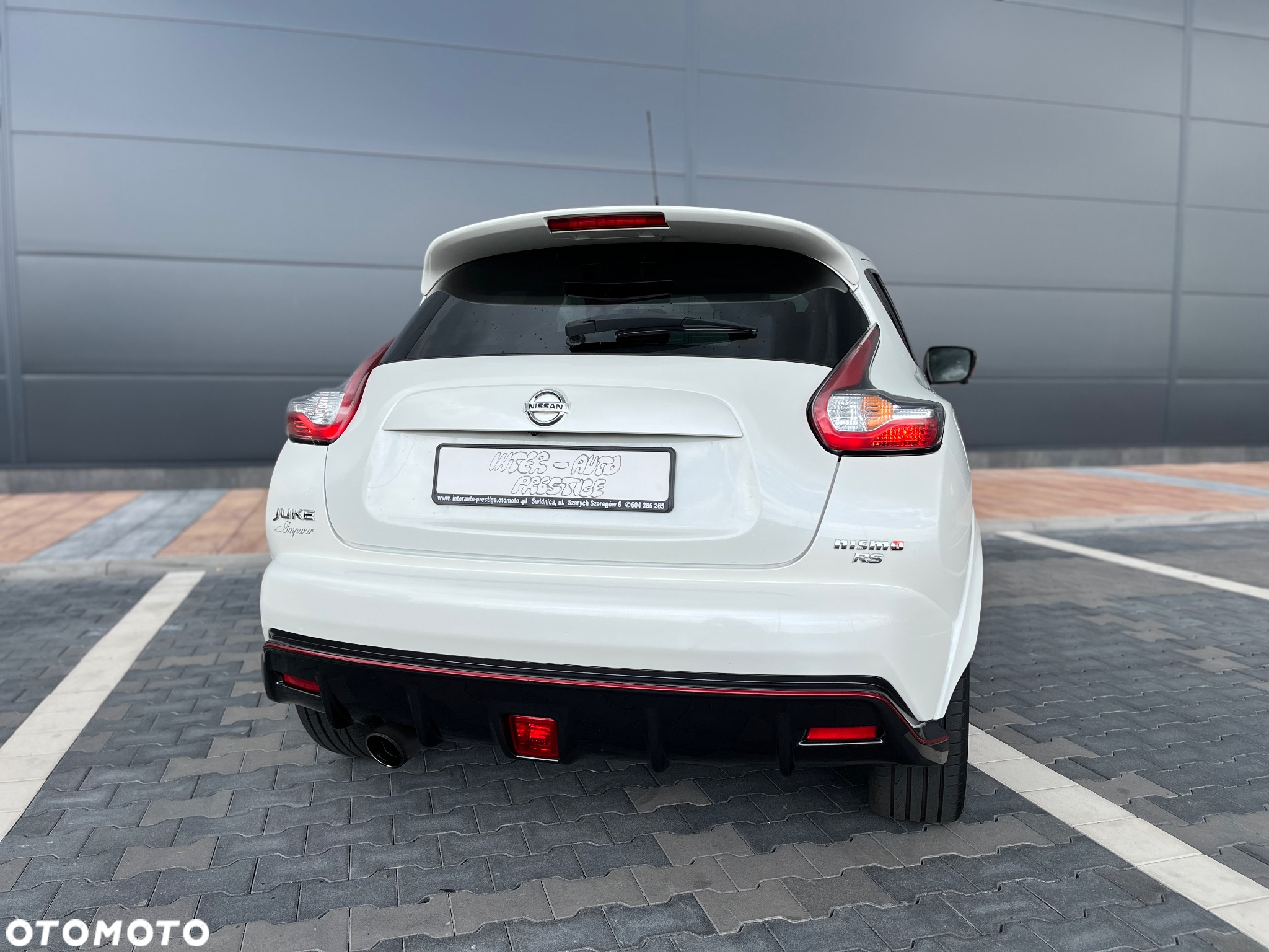 Nissan Juke 1.6 DIG-T Nismo RS 4WD Xtronic EU6 - 11