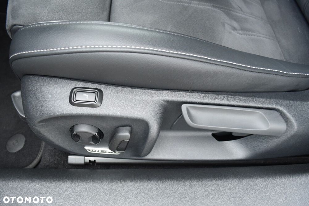 Volkswagen Passat Variant 1.5 TSI EVO Business DSG - 32