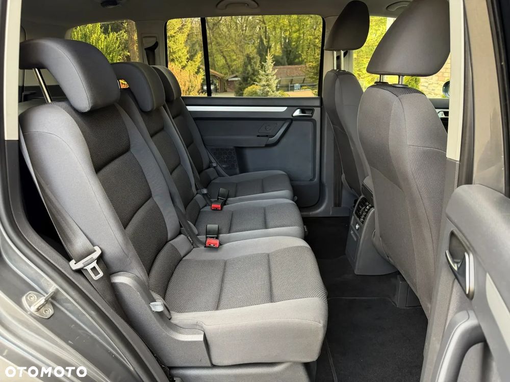 Volkswagen Touran 1.2 TSI Comfortline - 23