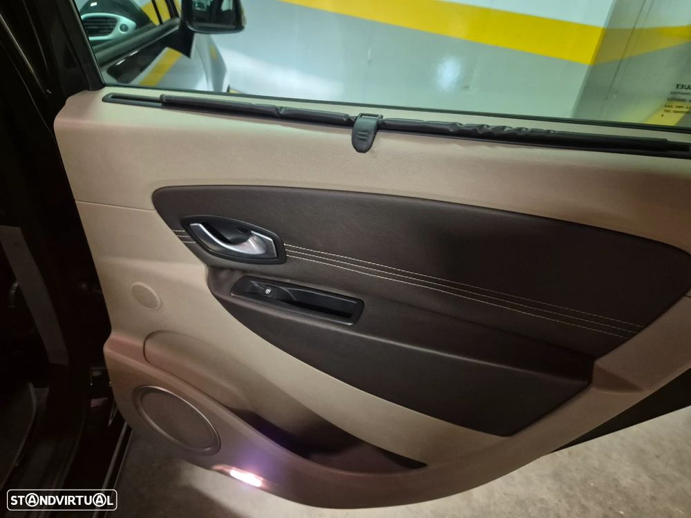 Renault Grand Scénic 1.5 dCi Luxe 7L - 31