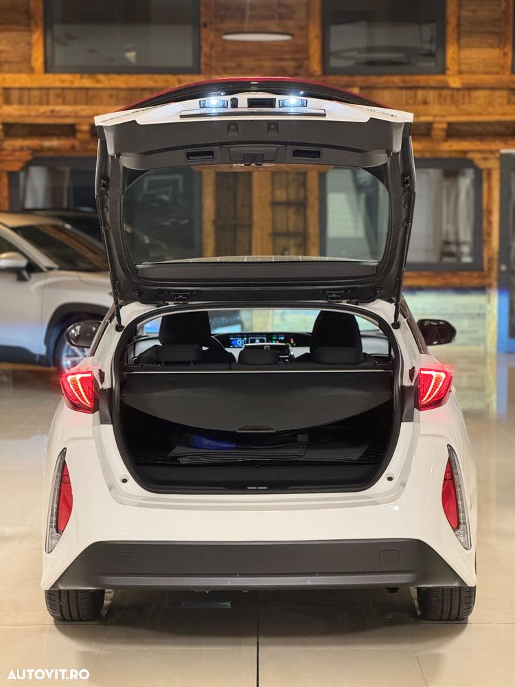 Toyota Prius Prime 1.8 HSD Dynamic - 40