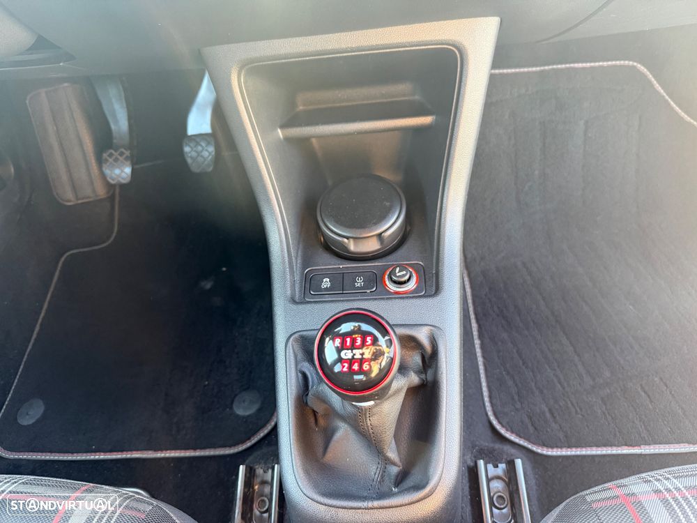 VW Up! GTI - 27