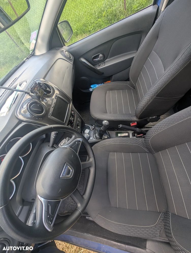 Dacia Sandero - 4