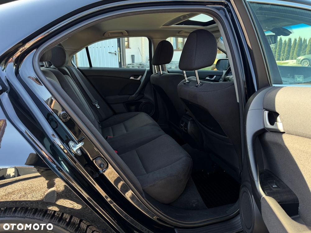 Honda Accord 2.0 Lifestyle - 23