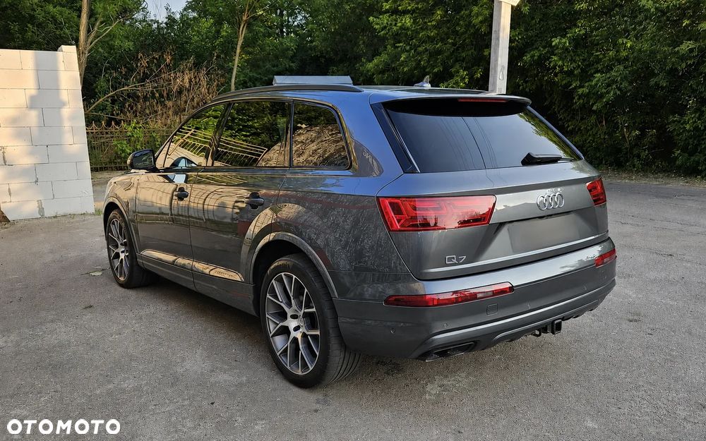 Audi Q7 3.0 TFSI Quattro Tiptronic - 4